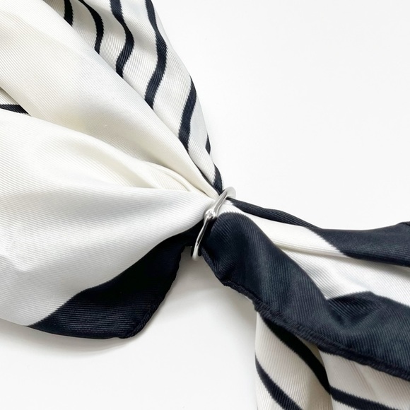 NWT Silver Tone Scarf Ring - Picture 5 of 7